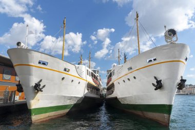 Yolcu gemileri yanaştı Karaköy, Istanbul, Türkiye