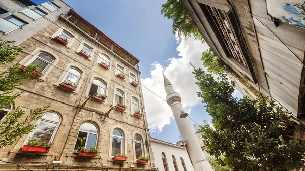 Buildings Mosque Minaret Galata District Istanbul Turkey — Stock Photo, Image