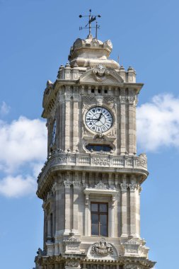 Saat Kulesi girişinde Dolmabahçe Sarayı, Istanbul, Türkiye