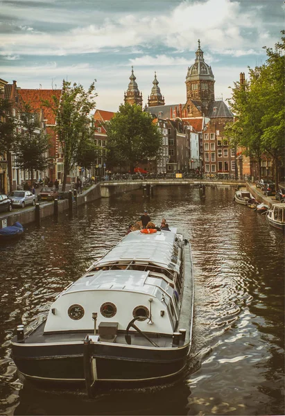 Crucero Barco Canal Amsterdam Países Bajos — Foto de Stock