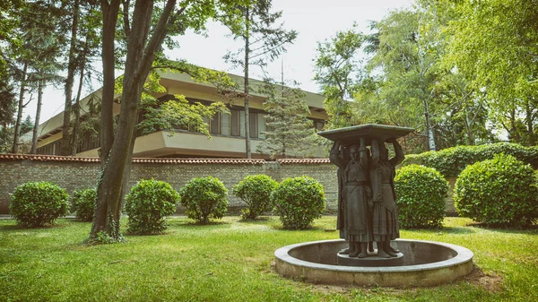 Belgrad Sırbistan Temmuz 2014 Geniş Açı Manzaralı Bahçe Çeşme Beş — Stok fotoğraf