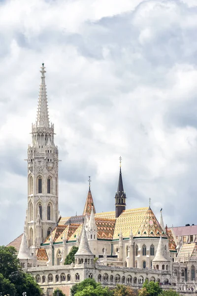 Matthias Kyrkan Exteriör Ett Romersk Katolska Kyrkan Ligger Budapest Ungern — Stockfoto