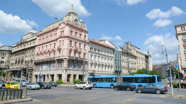 Будапест Хангария Июля 2015 Старые Здания Центре Будапешта Движение Транспорта — стоковое фото