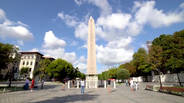 Istanbul Turkey September 2020 Människor Som Besöker Theodosius Obelisk Forntida — Stockvideo