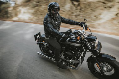 Malaga, İspanya - 15 Temmuz 2018: kişini onun Harley Davidson mo