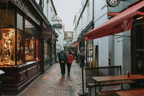 Brighton Inglaterra Octubre 2018 Gente Caminando Por Una Calle Comercial — Foto de Stock