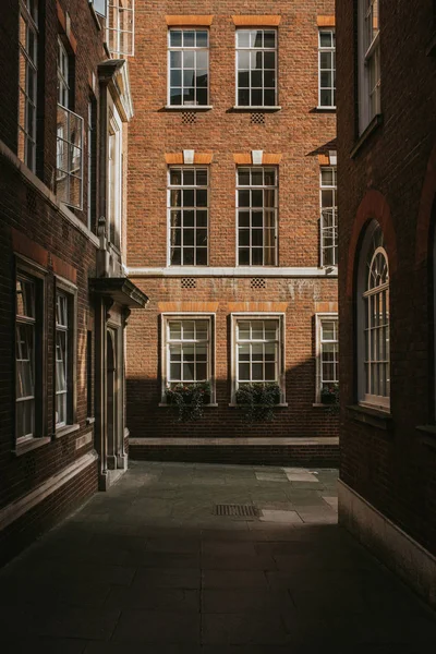 Edifício Residencial Inglês Clássico Bairro Típico Inglaterra — Fotografia de Stock