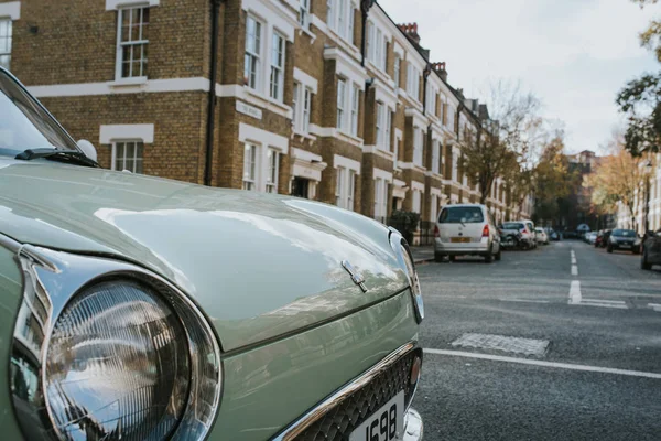 Londres Inglês Outubro 2018 Vista Perto Belo Farol Limpo Nissan — Fotografia de Stock