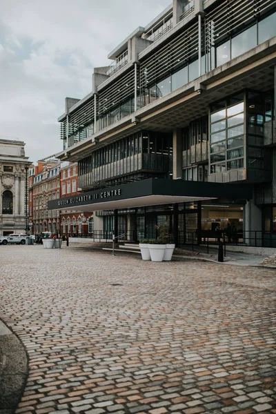 Londres Englândia Outubro 2018 Fachada Queen Elizabeth Centre Com Pavimento — Fotografia de Stock