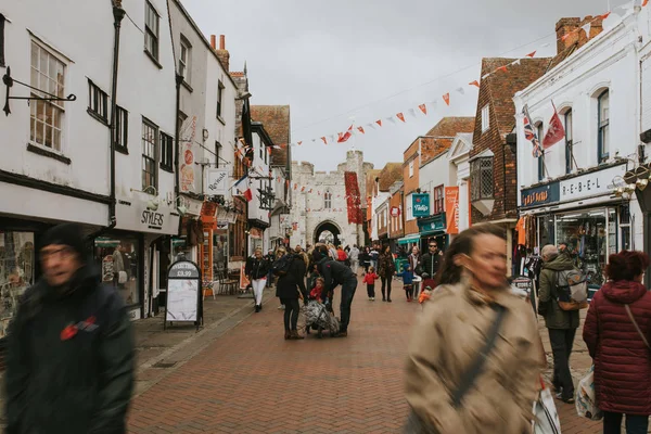 Canterbury England Outubro 2018 Pessoas Caminhando Pelo Centro Cidade Canterbury — Fotografia de Stock