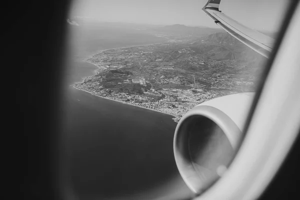 Airplane Engine Wing Costa Del Sol Sea Shore Viewed Plane — Stock Photo, Image