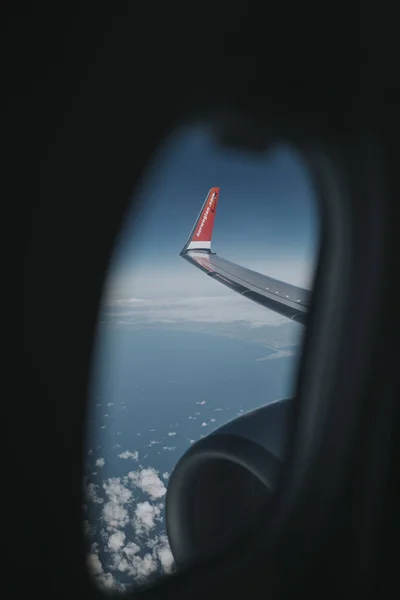 포틀랜드 2018 포틀랜드의 Gatwick와 말라가 비행기로 물마루 노르웨이 비행기 — 스톡 사진
