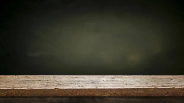 Hintergrund Des Fasses Und Abgenutzter Alter Holztisch — Stockfoto