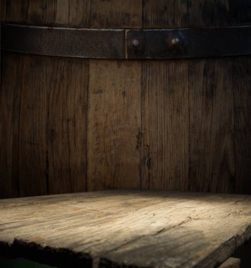 Sonbahar Amsterdam kanalları üzerinde köprüler.