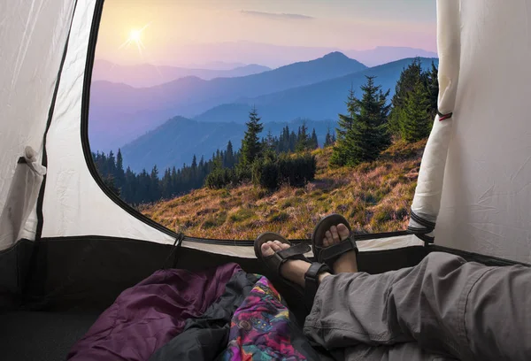 Two People Lying Tent View Mountains — Stock Photo, Image