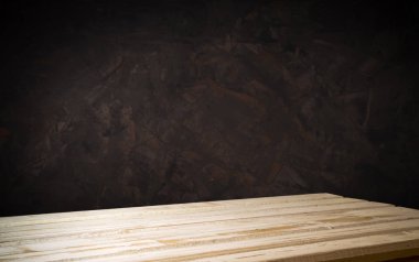 ahşap Pano tablo alan buğday günbatımı ışığı önünde. Ürün görüntü montaj için hazır.