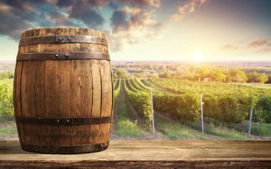 Resepsiyon ve tablo boş alan bırakır