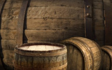 fıçının arka planı ve aşınmış eski ahşap masa