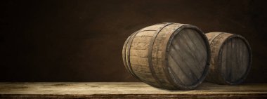 fıçının arka planı ve aşınmış eski ahşap masa