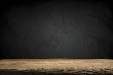 fıçının arka planı ve aşınmış eski ahşap masa