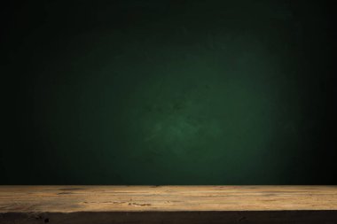 fıçının arka planı ve aşınmış eski ahşap masa