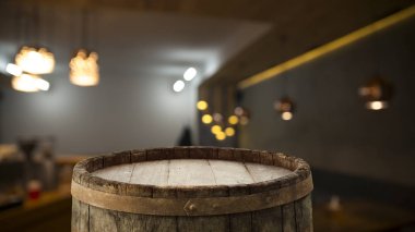 bulanık arka planını bar ve koyu kahverengi Resepsiyon alanı retro ahşap