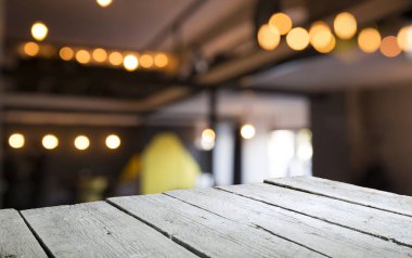 bulanık arka planını bar ve koyu kahverengi Resepsiyon alanı retro ahşap