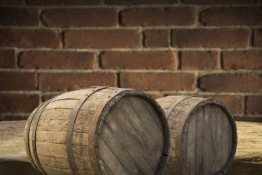 fıçının arka planı ve aşınmış eski ahşap masa