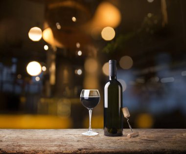 Tuscany, İtalya 'da üzüm bağında kırmızı şarap