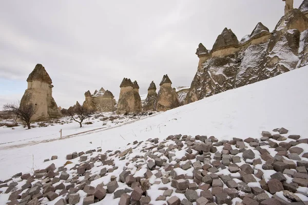 Antiguas Chimeneas Hadas Capadocia Situadas Parte Media Turquía — Foto de Stock