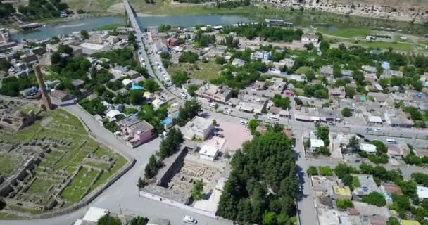 Πόλη Hasankeyf στην Τουρκία στον ποταμό Τίγρη — Αρχείο Βίντεο