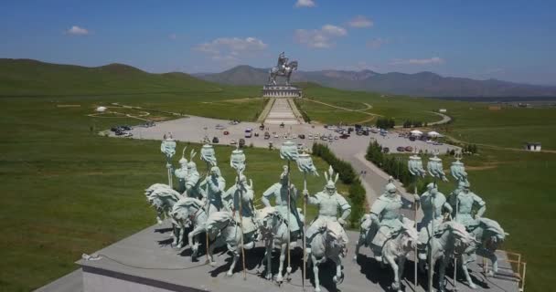 Ulan Bator Mongolia, 15 iulie 2019: Monumentul lui Genghis Han în Ulan Bator — Videoclip de stoc