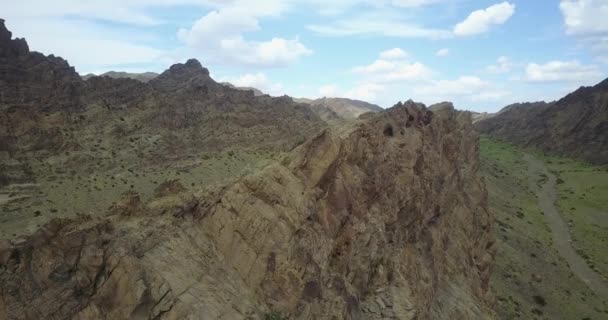 Vista montanha no deserto da Mongólia — Vídeo de Stock