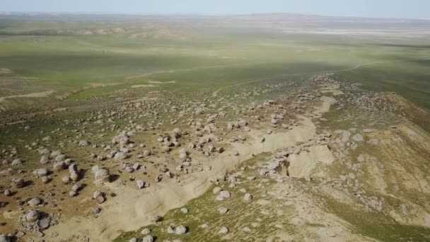 Pohled na uzlové údolí na poloostrově Mangyshlak v Kazachstánu — Stock video