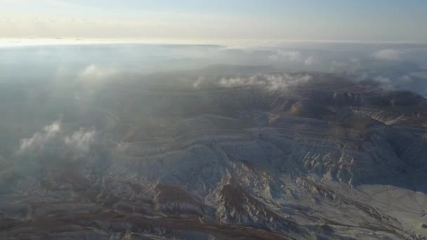 Fond de l'ancien océan sec Téthys dans les nuages — Video