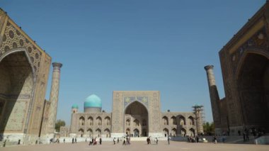 Samarkand 'da kayıt alanı, zaman turları