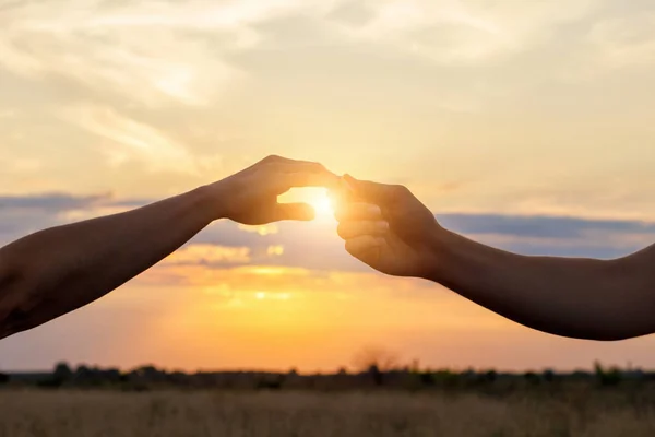 Hands Contact Each Other Background Sunset — Stock Photo, Image