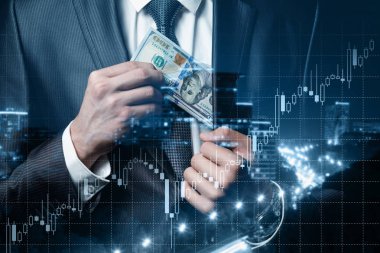 İşadamı ceketten bir tomar para çıkardı