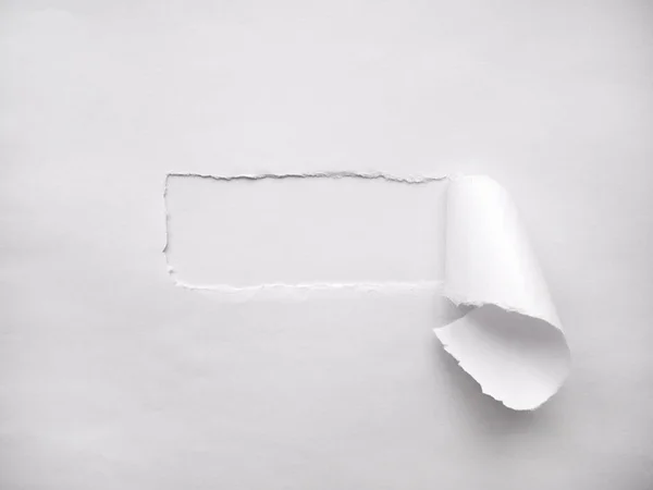 Ρεαλιστικό Λευκό Σκισμένο Χαρτί Χώρο Για Κείμενο Μια Λωρίδα Χαρτιού — Φωτογραφία Αρχείου
