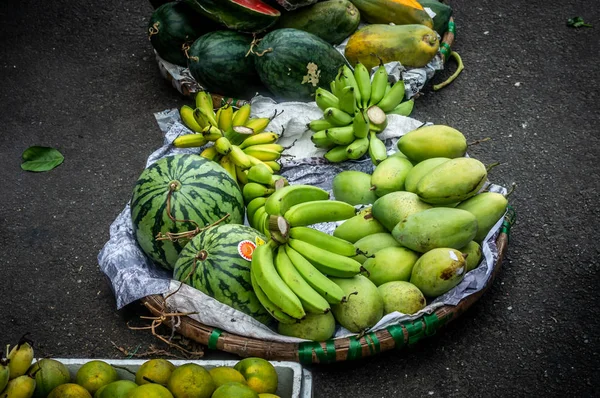 Fruit in de lokale markt in Saigon — Stockfoto