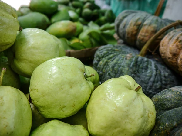 Guava in community markets — Stock Photo, Image