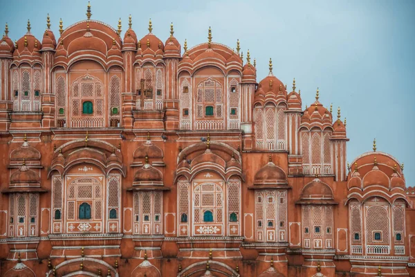 Hawa Mahal famous traditional colorful building in jaipur — Stock Photo, Image