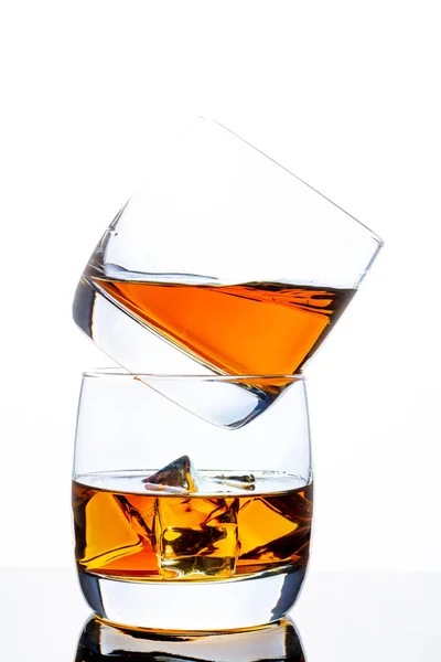 Two glasses of whiskey with ice — Stock Photo, Image