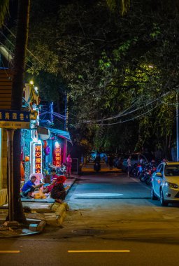 Hainan'da gece titreşimi 