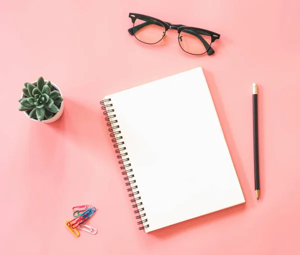 Flat lay mockup design of workspace desk with blank notebook, sm — Stock Photo, Image