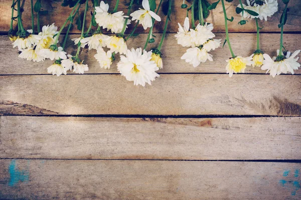 Virágok Régi Grunge Asztal Textúra Háttér Másolási Hely — Stock Fotó