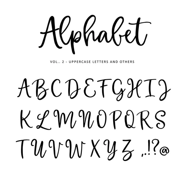 Ręcznie rysowane wektor alfabet, czcionki. Na białym tle litery, znaki interpunkcyjne, napisany z markerem lub tuszem. Nowoczesny pędzel skryptu. — Wektor stockowy