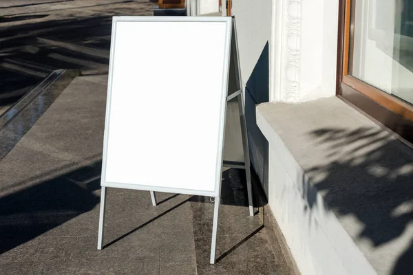 Signboard Street Angled Empty Menu Board Stand Restaurant Sidewalk White — Stock Photo, Image