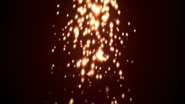 溶接機の火花がマルーンの背景に対して上から落ちる — ストック動画