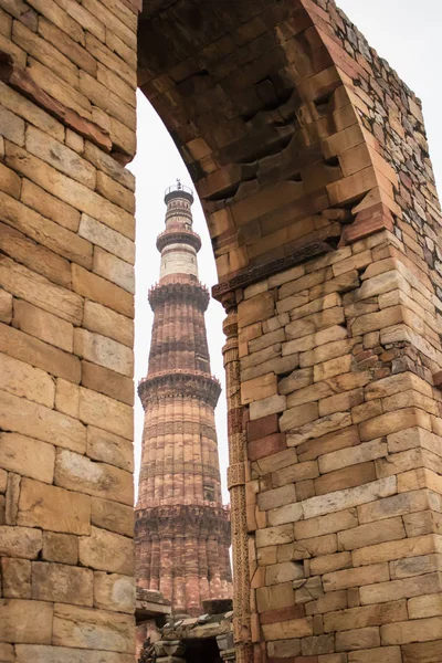 Qutub Minar Ein Meter Hoher Sich Verjüngender Turm Mit Fünf — Stockfoto